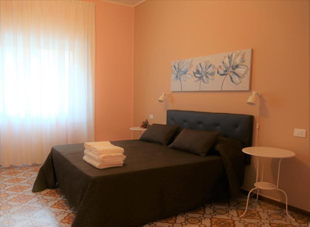 B&B Rosa โกเซนซา ภายนอก รูปภาพ