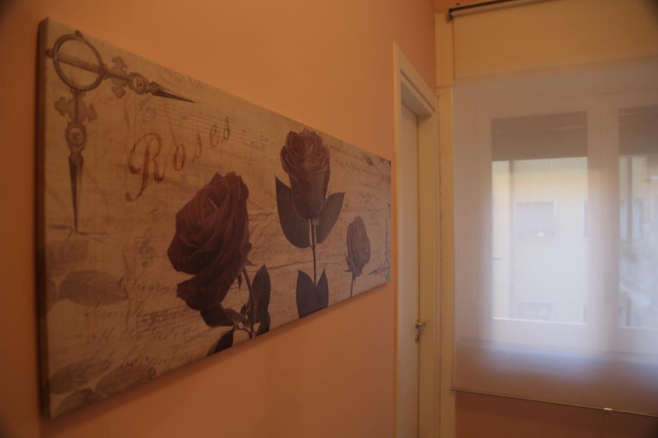 B&B Rosa โกเซนซา ภายนอก รูปภาพ